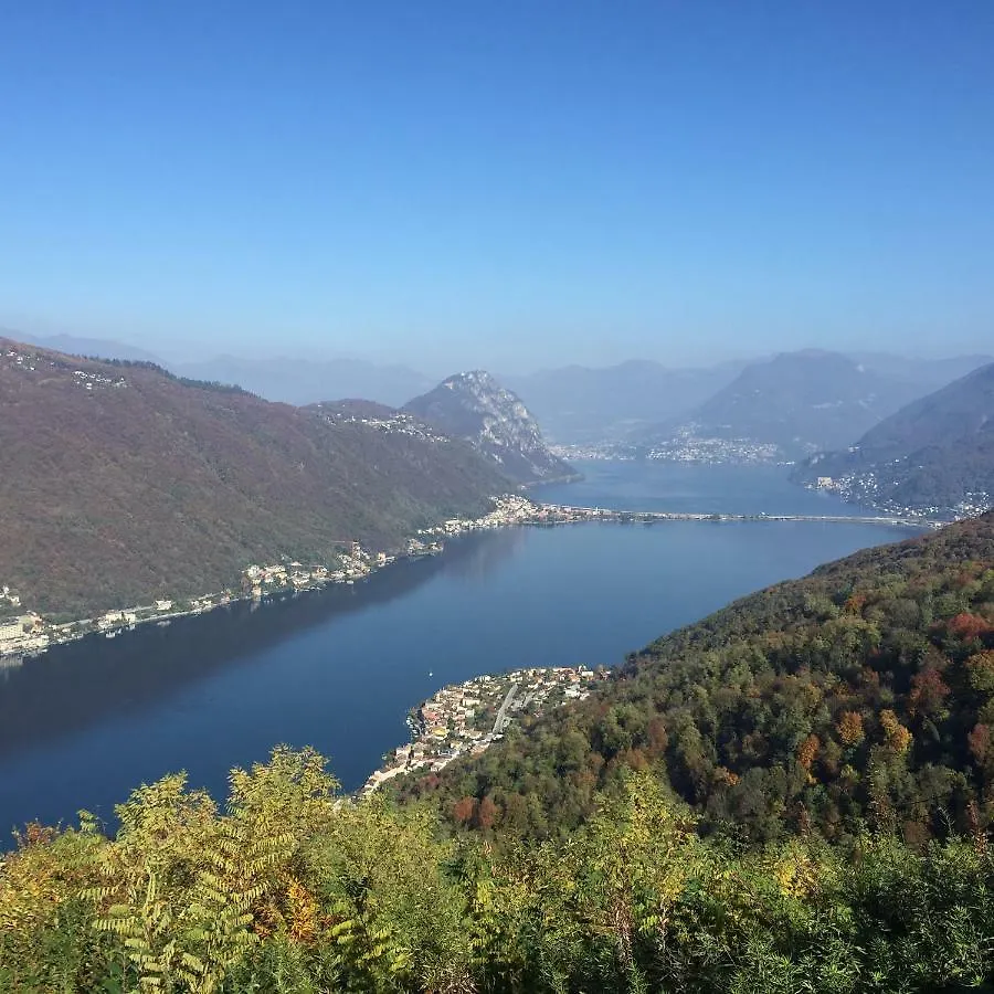 Le Bricolle Villa Viggiù Vakantiehuis